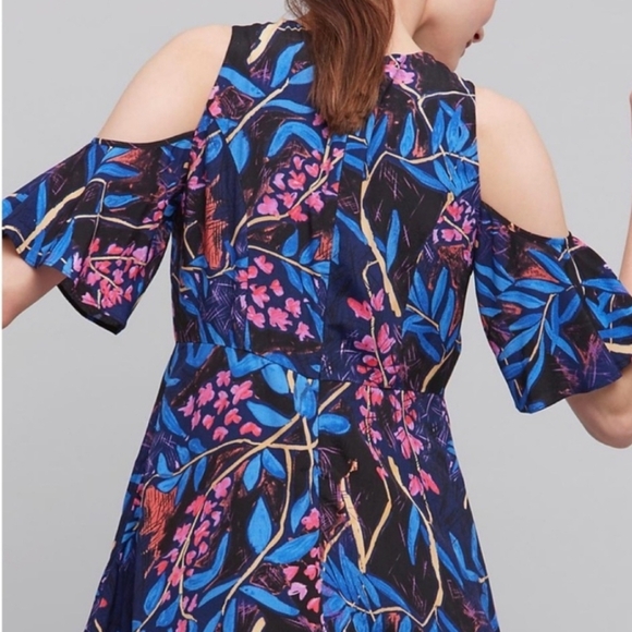 Anthropologie MAEVE Elia Open- Shoulder Dress In Floral Navy Motif Size 6 - Picture 16 of 16